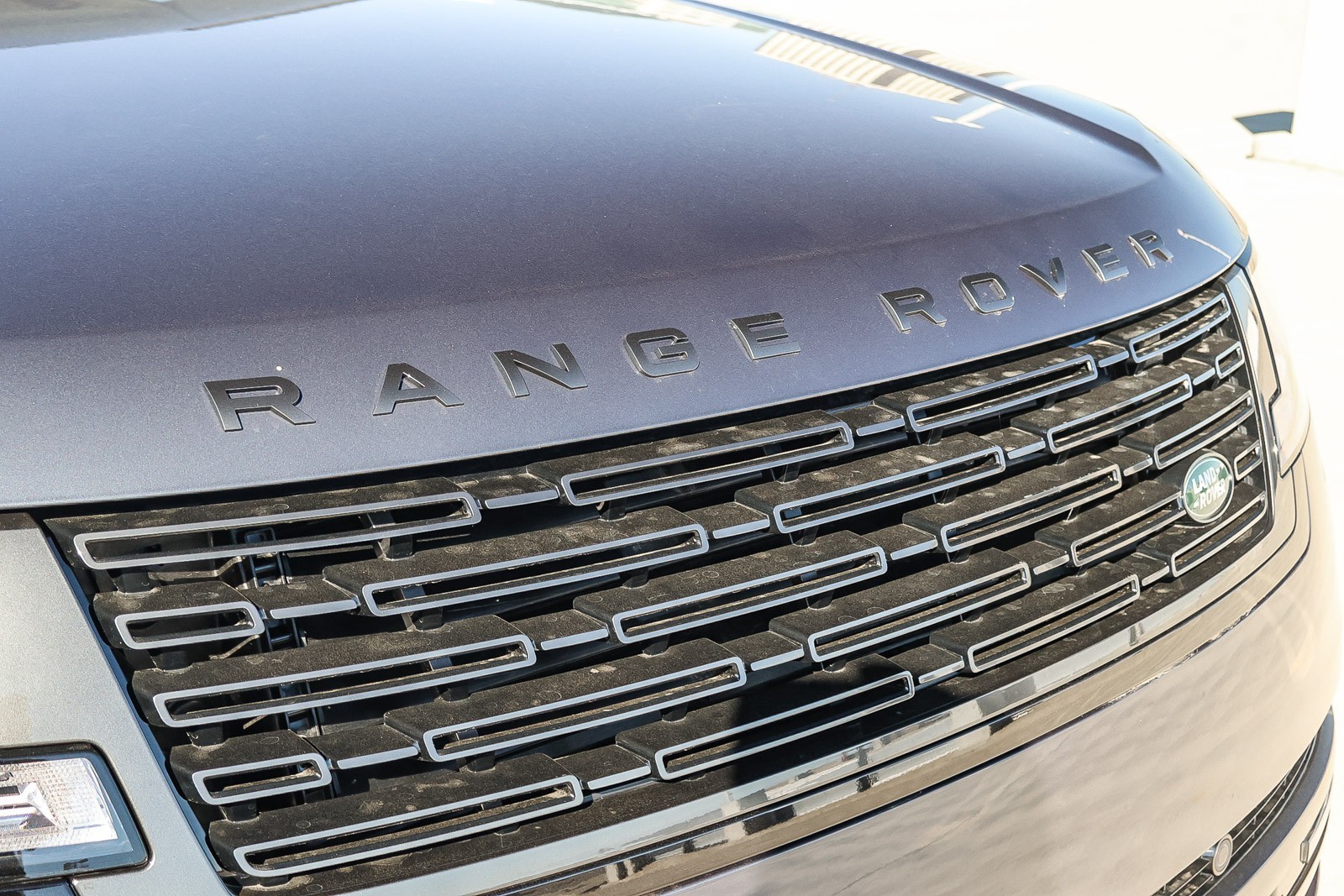 2025 Land Rover Range Rover SE photo 11