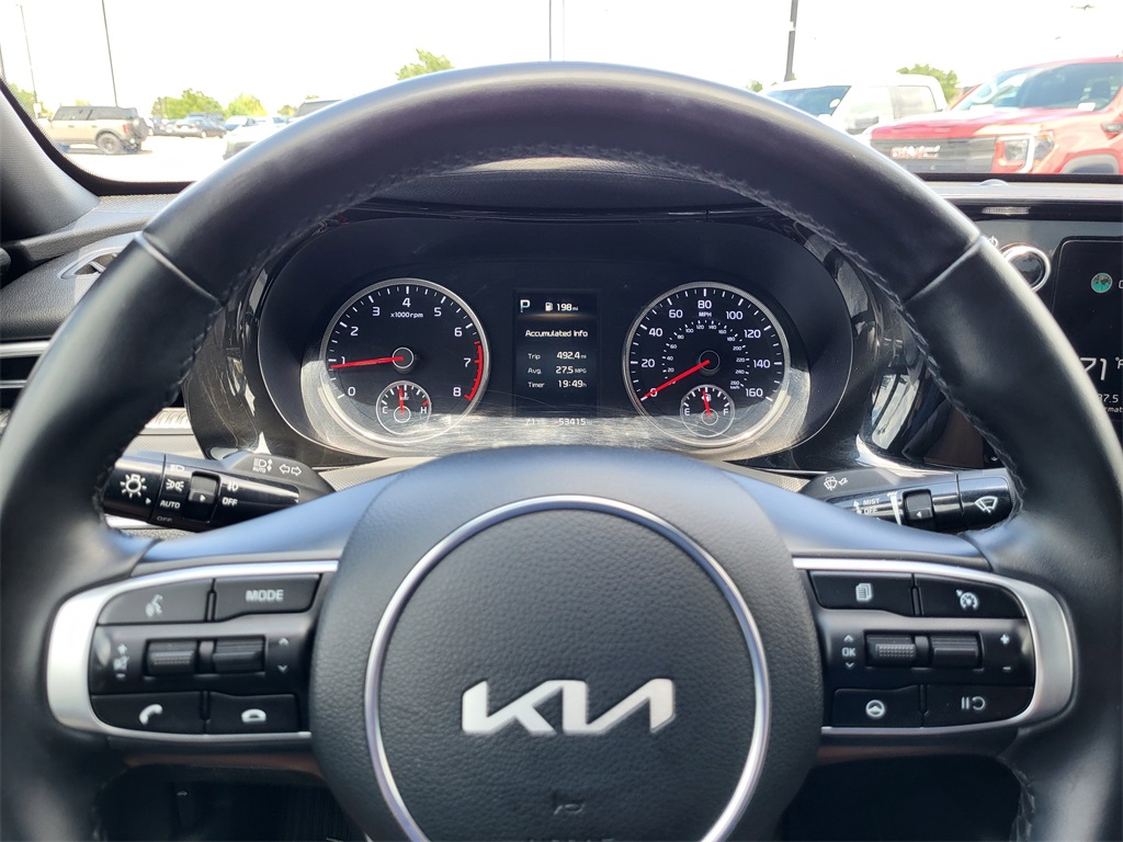 2022 Kia K5 GT-Line photo 9