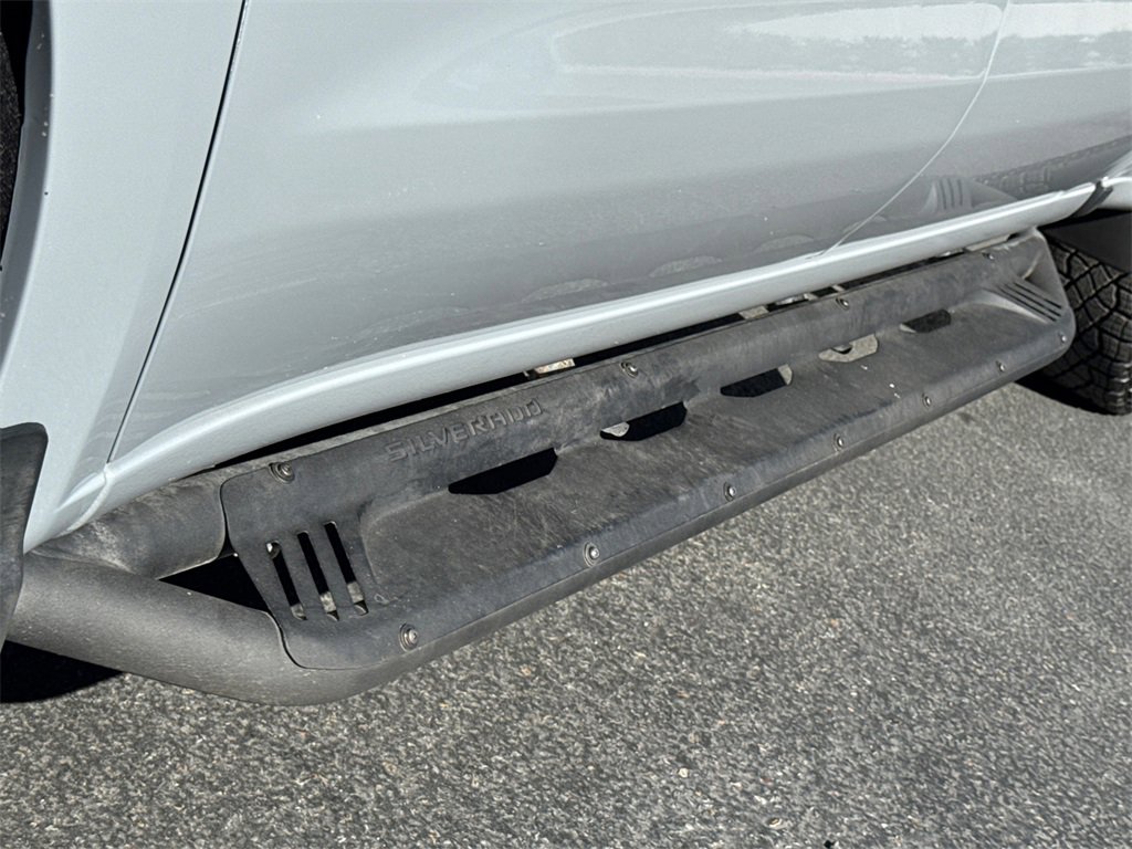 2024 Chevrolet Silverado 1500 Custom Trail Boss photo 4