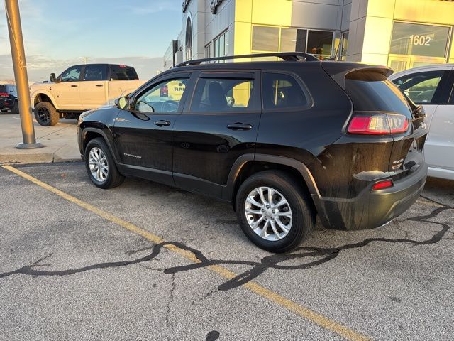 2022 Jeep Cherokee Latitude Lux photo 2