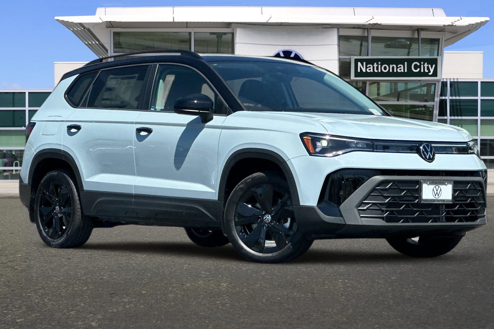 2025 Volkswagen Taos SE photo 2