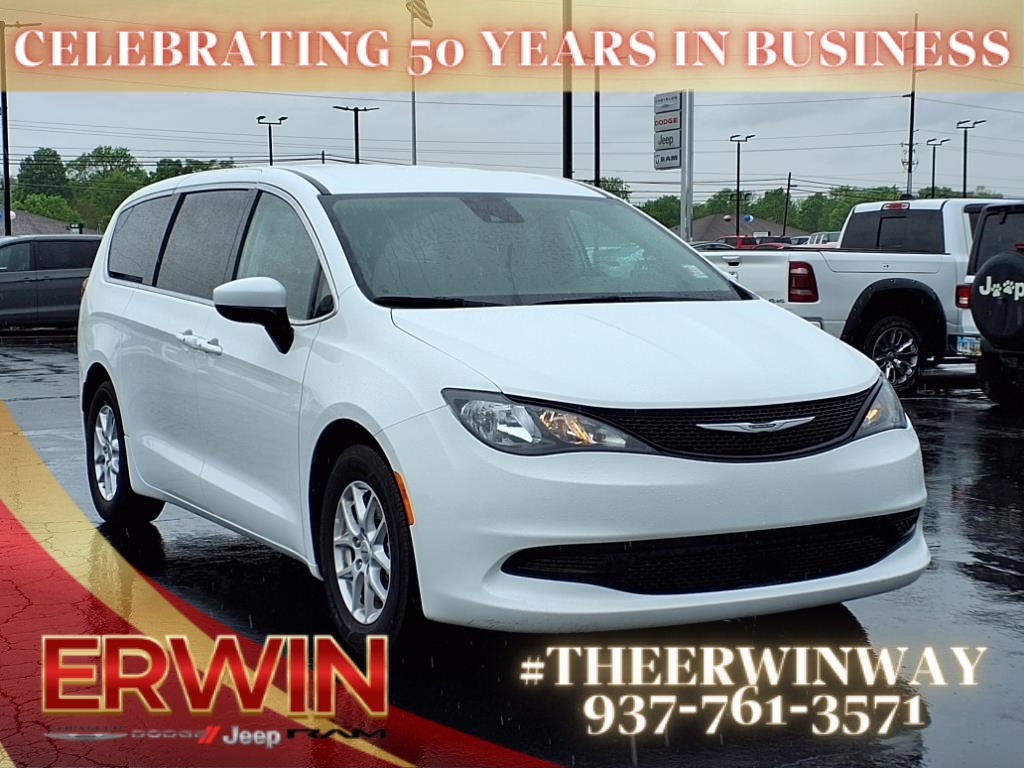 PRE-OWNED 2023 CHRYSLER VOYAGER LX 4DR MINI-VAN's photo