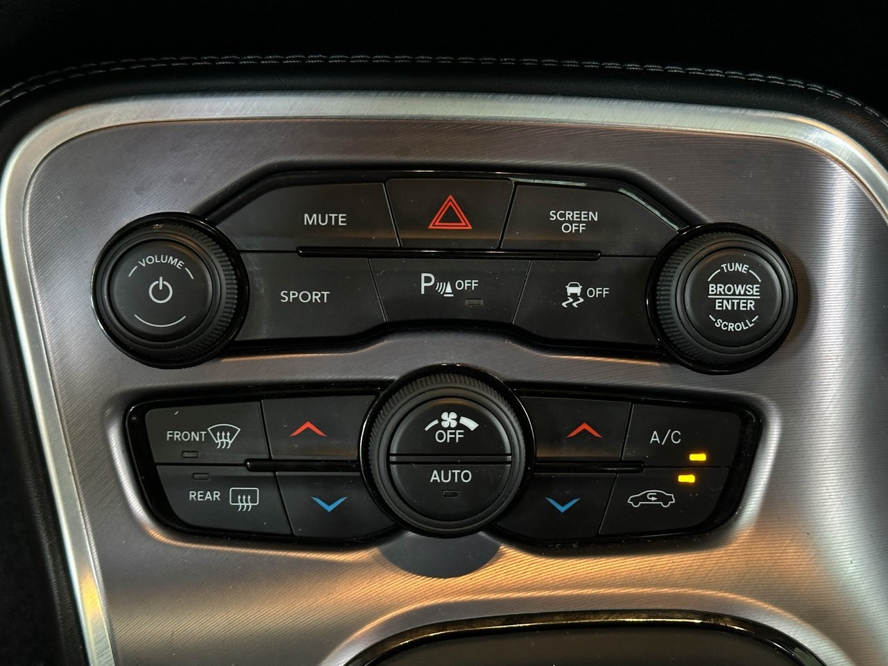2022 Dodge Challenger GT photo 12