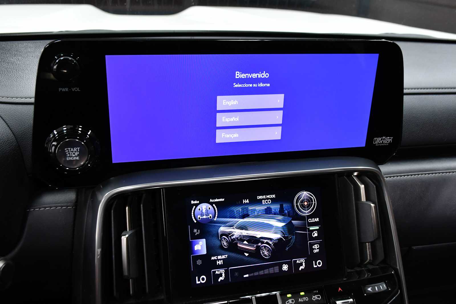 2023 Lexus LX 600 Luxury photo 16