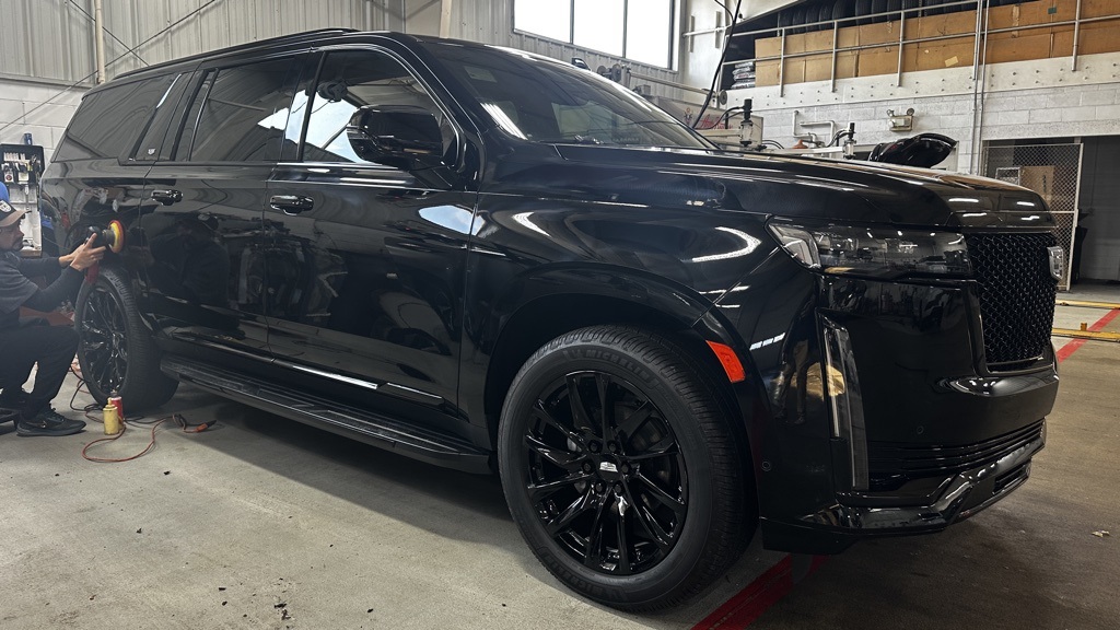 2021 Cadillac Escalade ESV Sport's photo