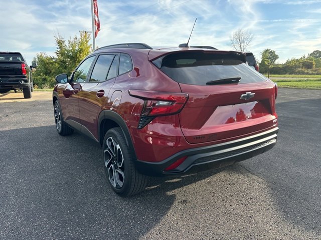 2024 Chevrolet Trax photo 3