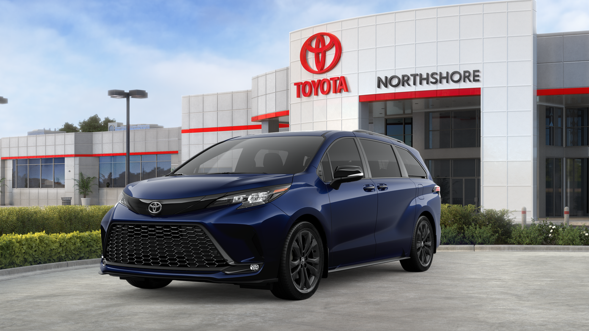 2026 Toyota Sienna XSE's photo