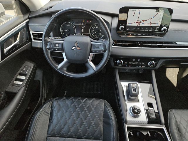 2022 Mitsubishi Outlander SEL photo 4