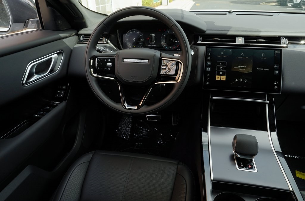 2026 LAND ROVER RANGE ROVER VELAR - Image 15