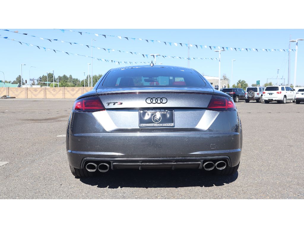2017 Audi TTS photo 3