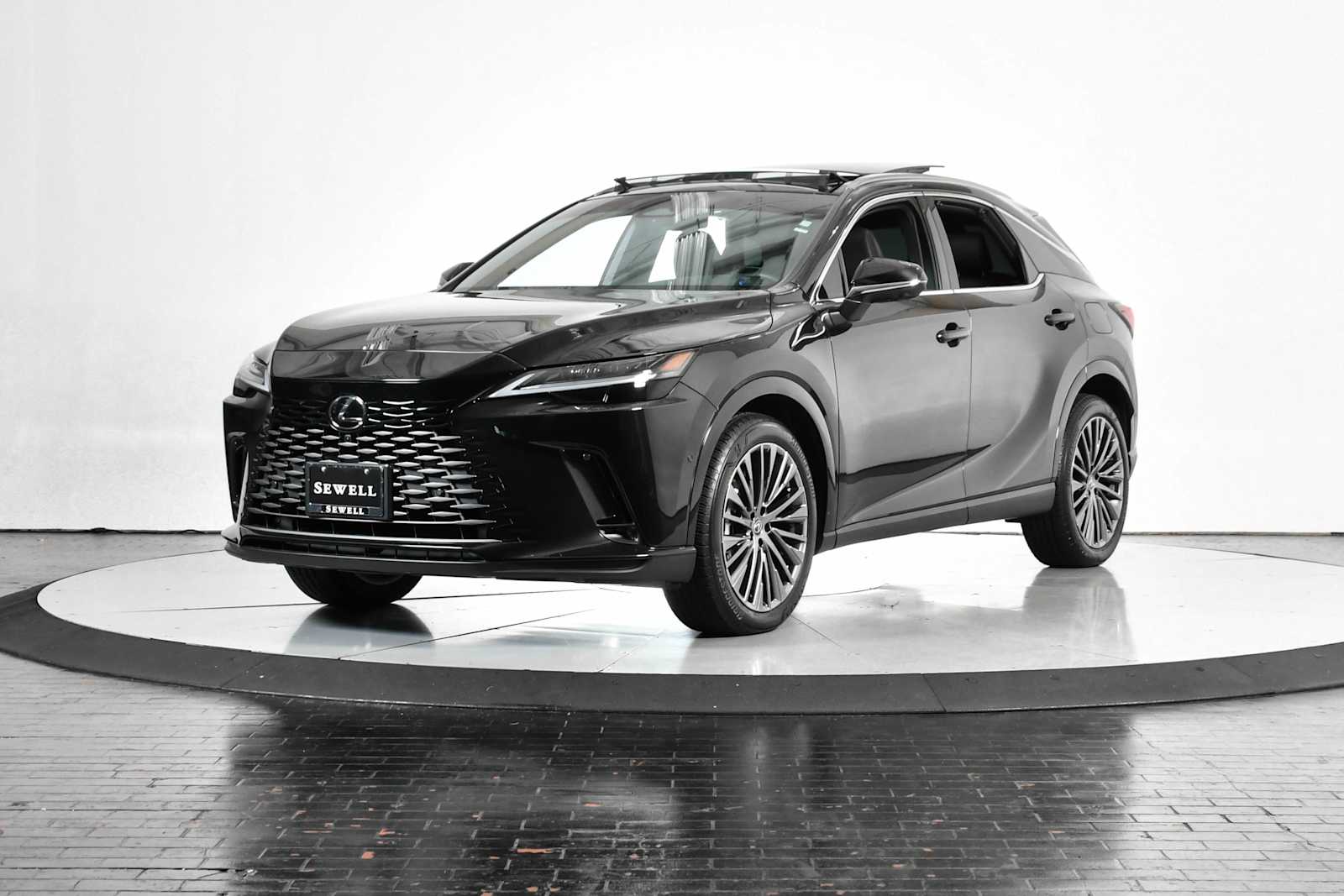 2025 Lexus RX PHEV 450h+'s photo