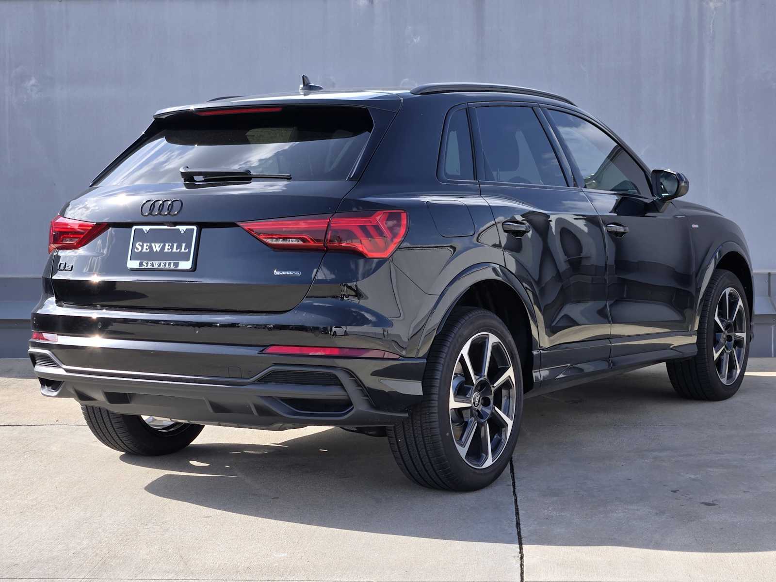 New 2025 BLACK Audi S line Premium Plus image 4