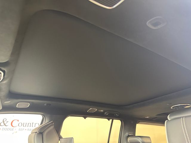 2024 Jeep Grand Wagoneer II photo 34