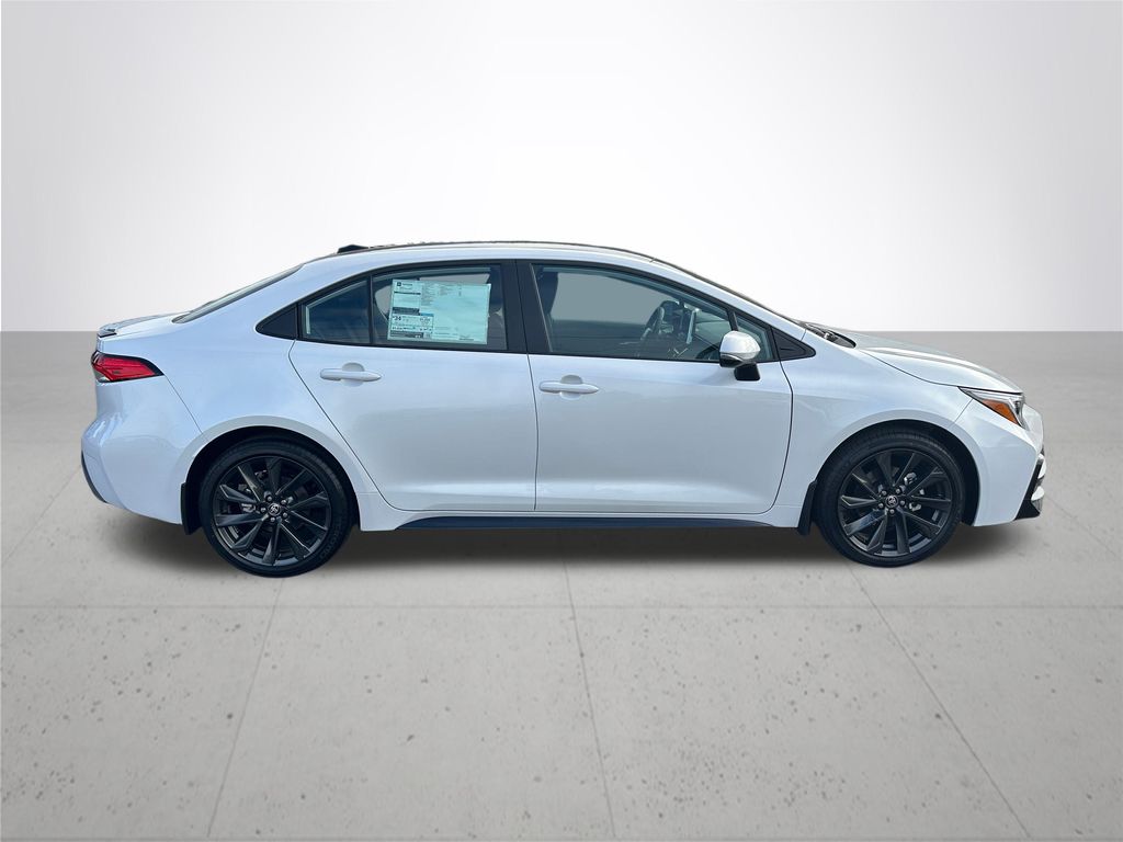 2026 Toyota Corolla SE photo 6