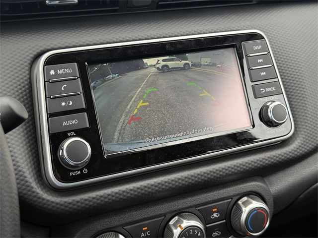 2025 Nissan Kicks Play S photo 16