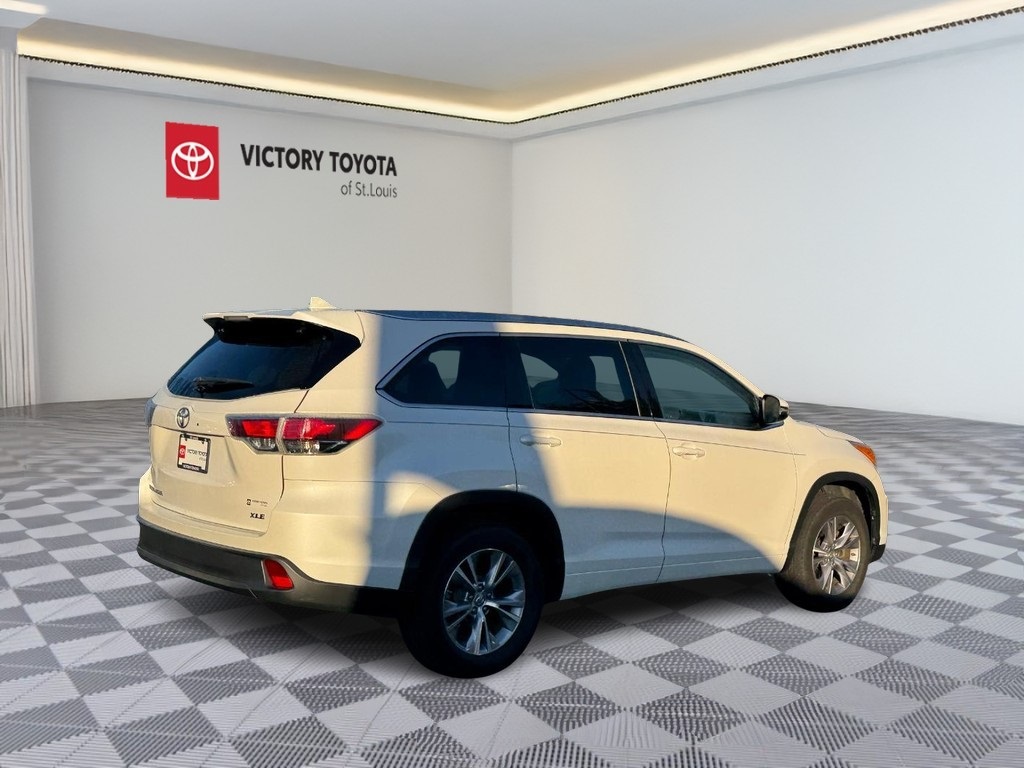 2015 Toyota Highlander Base Hybrid photo 3