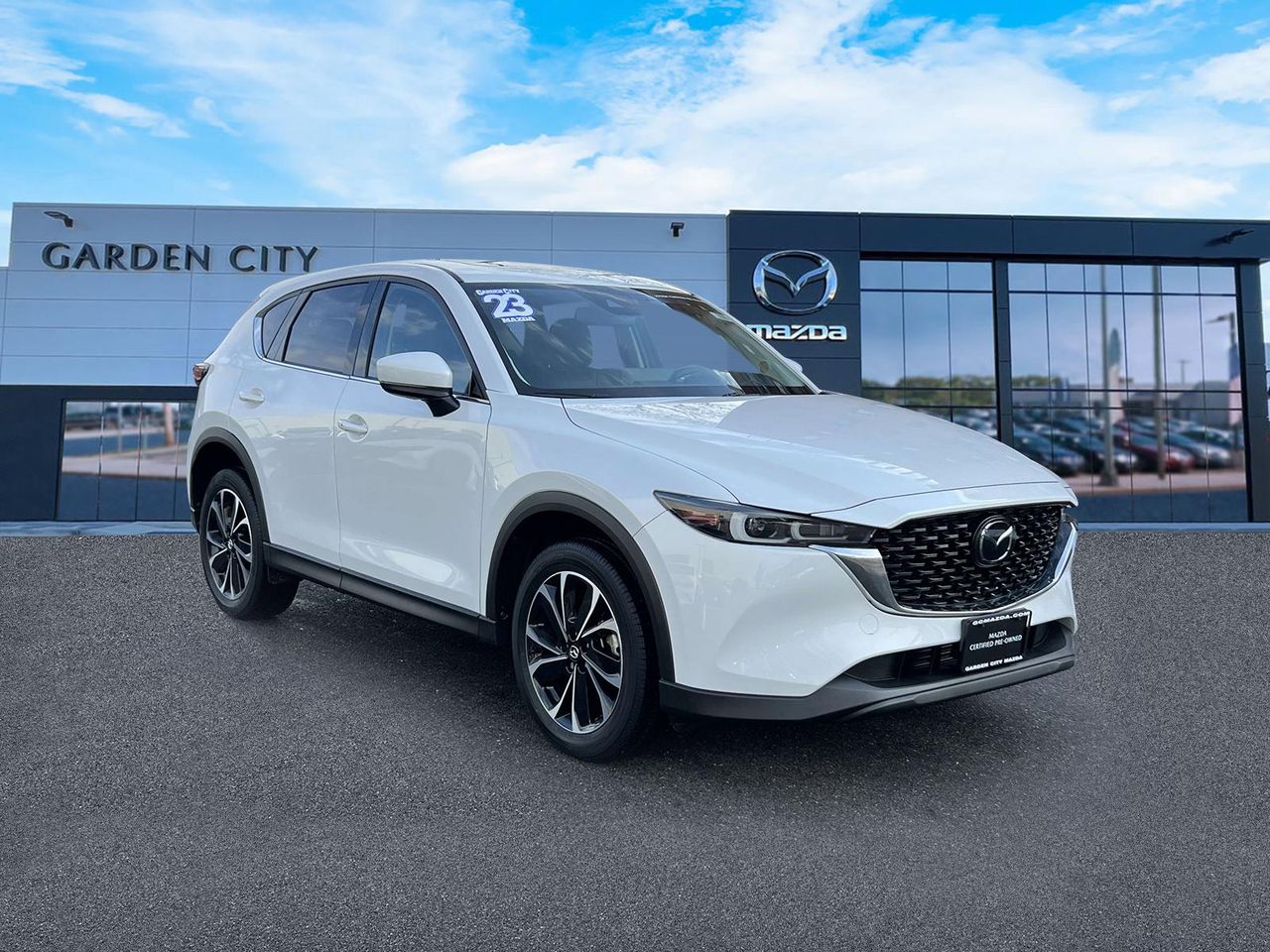 2023 Mazda CX-5 S Premium package's photo