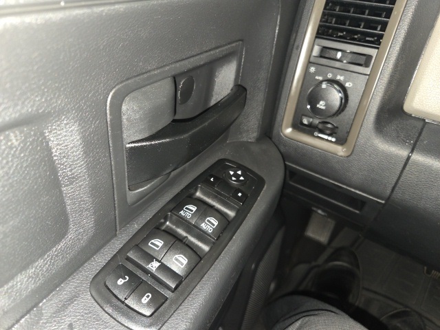 2012 Ram 1500 Express photo 14