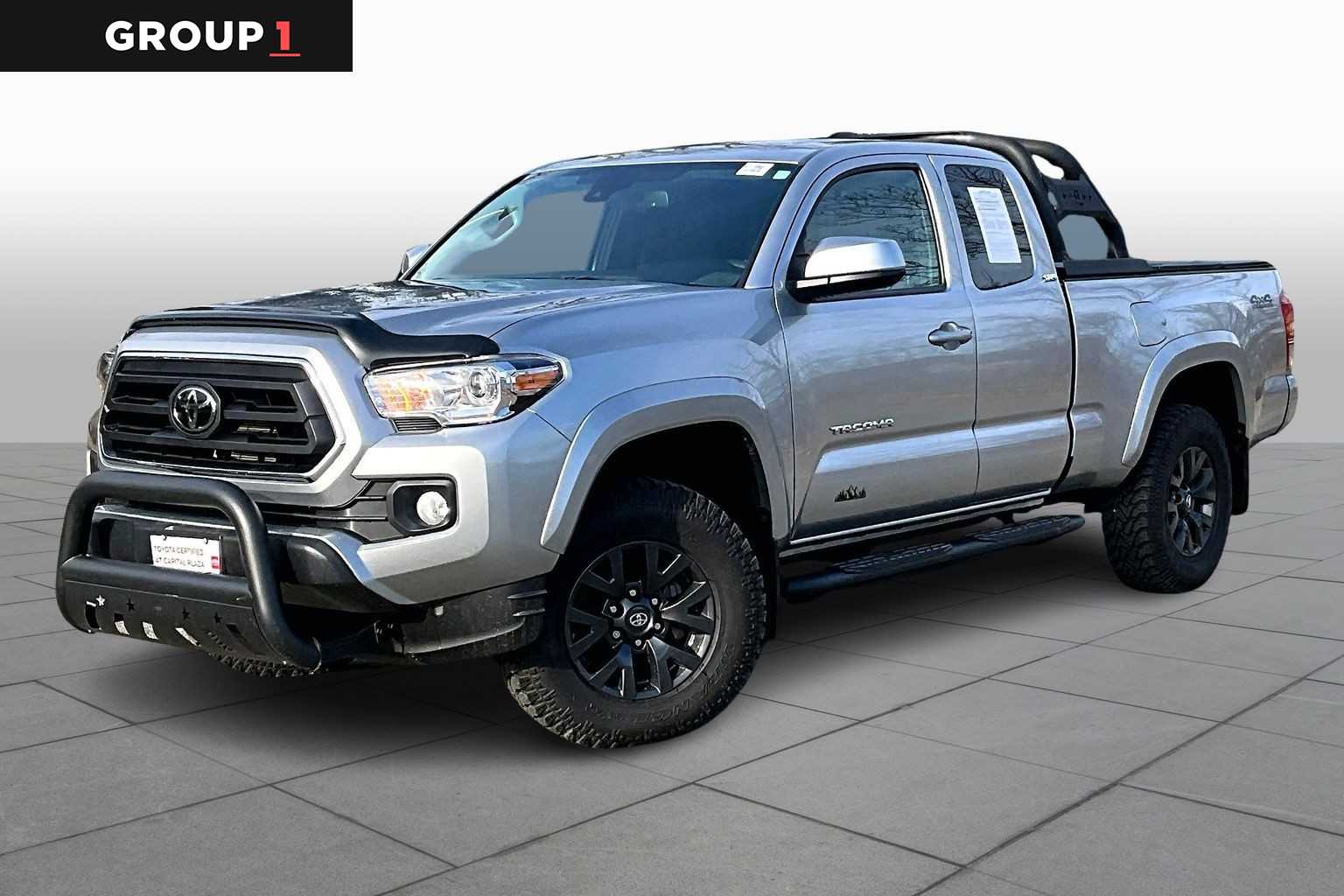 2022 Toyota Tacoma SR5's photo