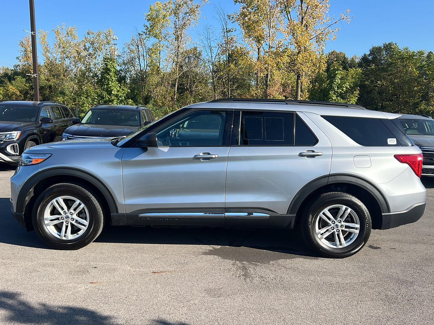 2022 Ford Explorer XLT photo 5