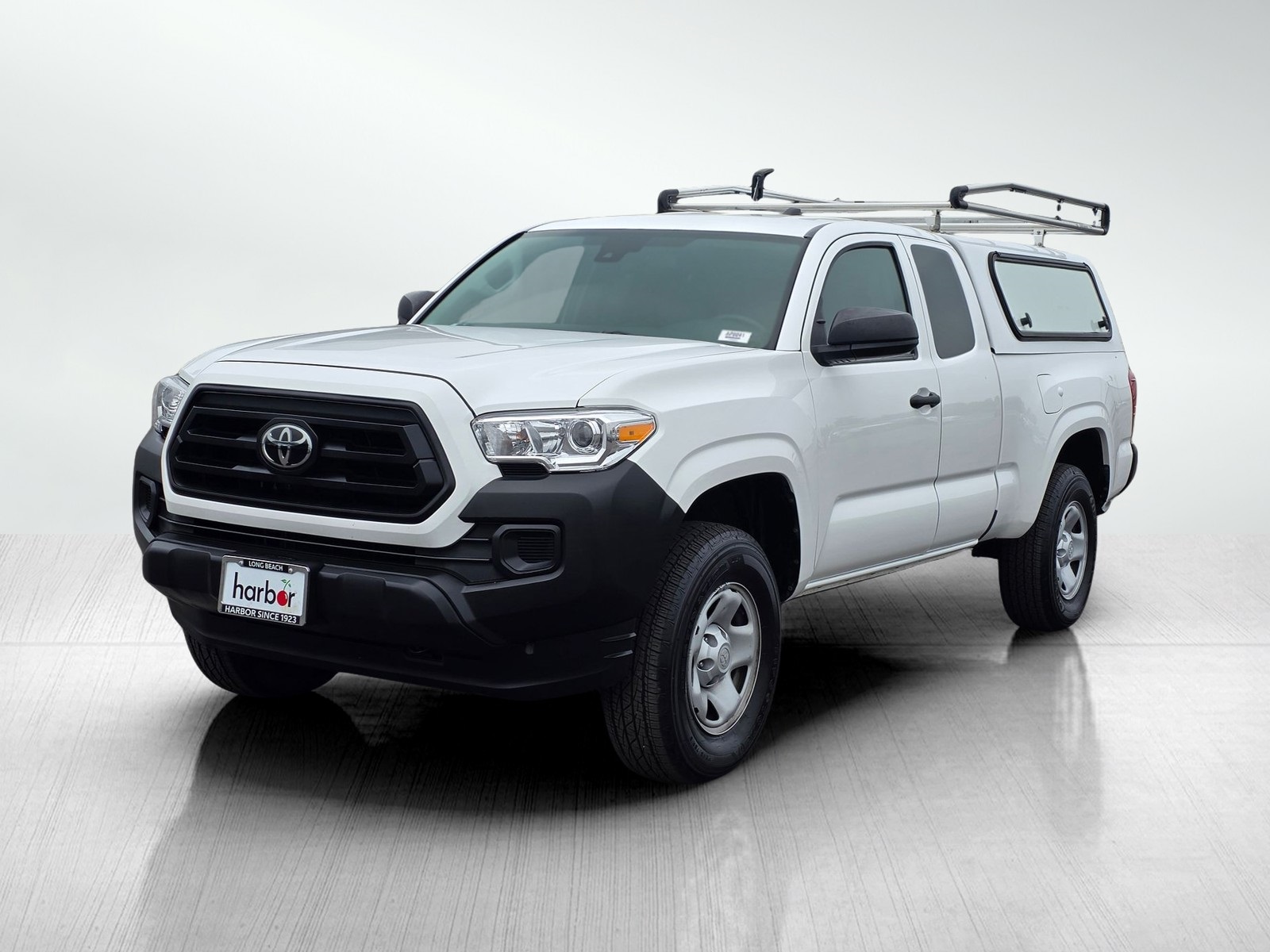 2023 Toyota Tacoma SR photo 3