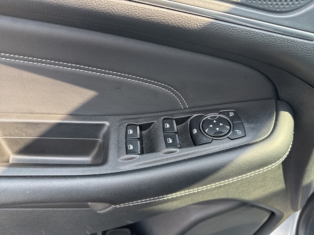 2024 Ford Edge Titanium photo 23