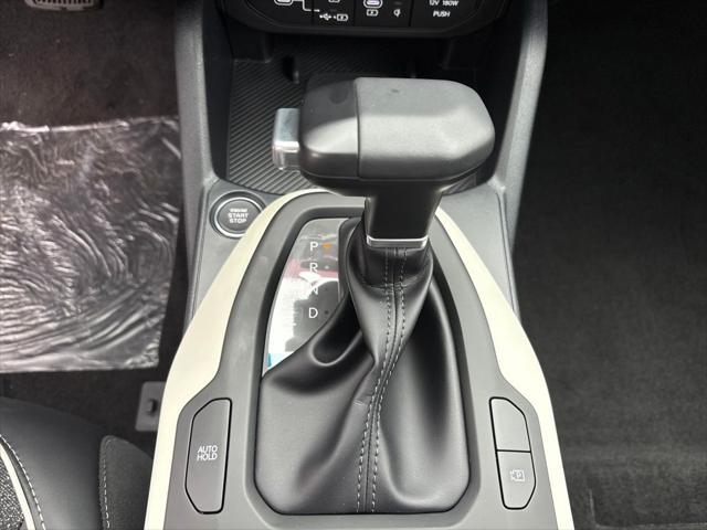 2025 Kia K4 GT-Line photo 12
