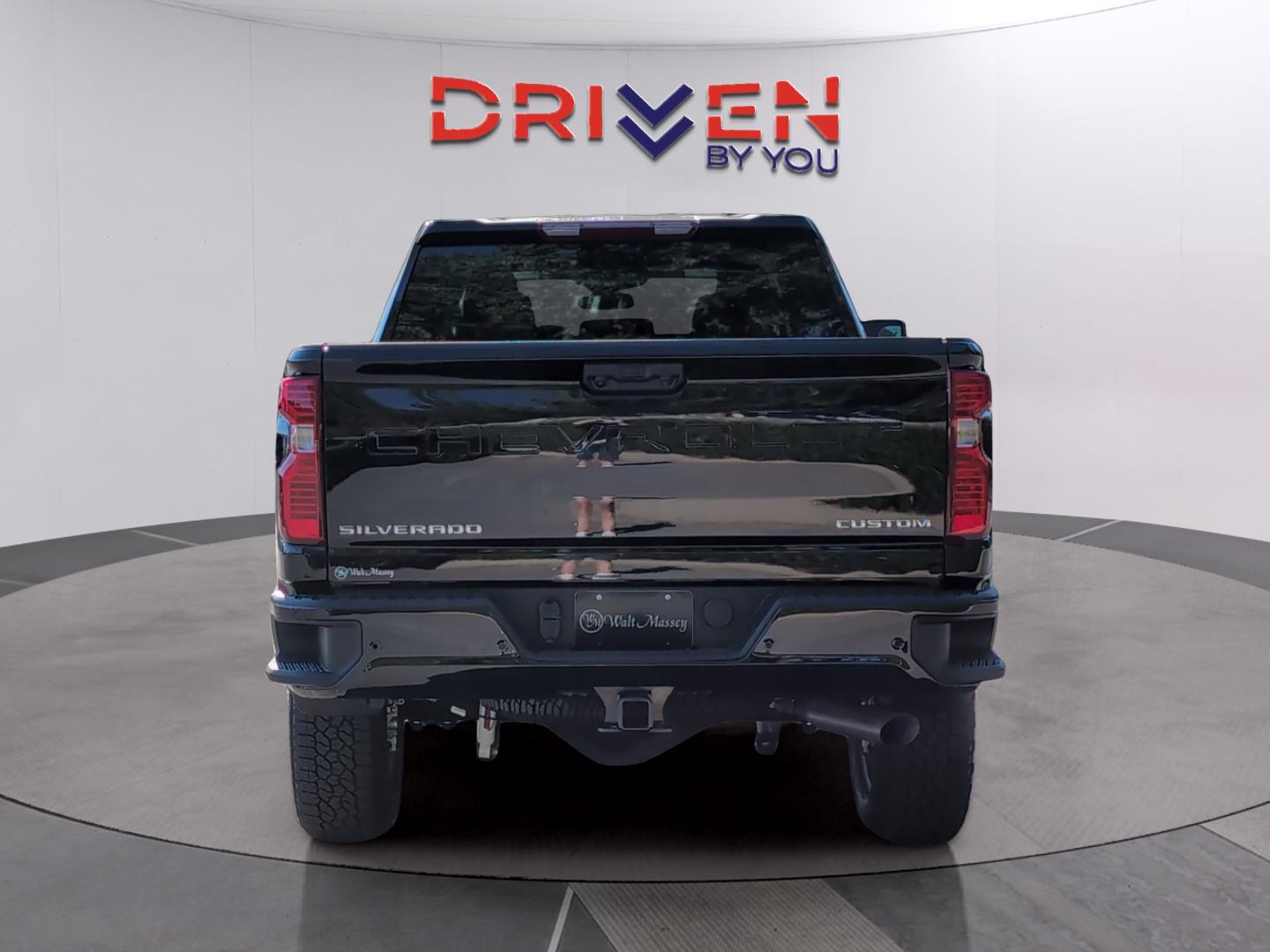 2026 Chevrolet Silverado 2500HD Custom photo 3