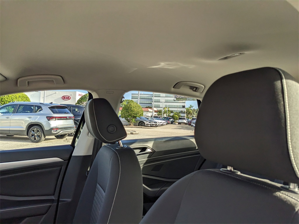 2025 Volkswagen Jetta 1.5T S photo 19