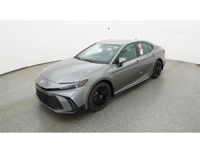 2026 Toyota Camry SE's photo