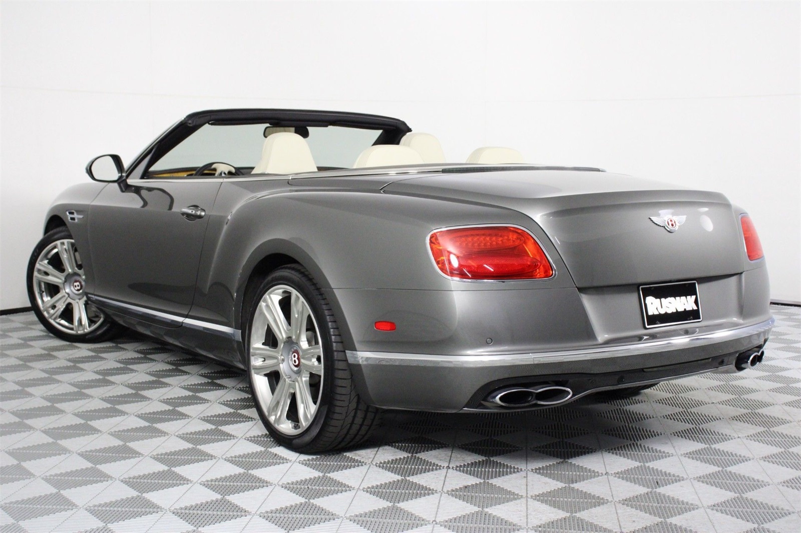 2017 Bentley Continental GT V8 photo 3