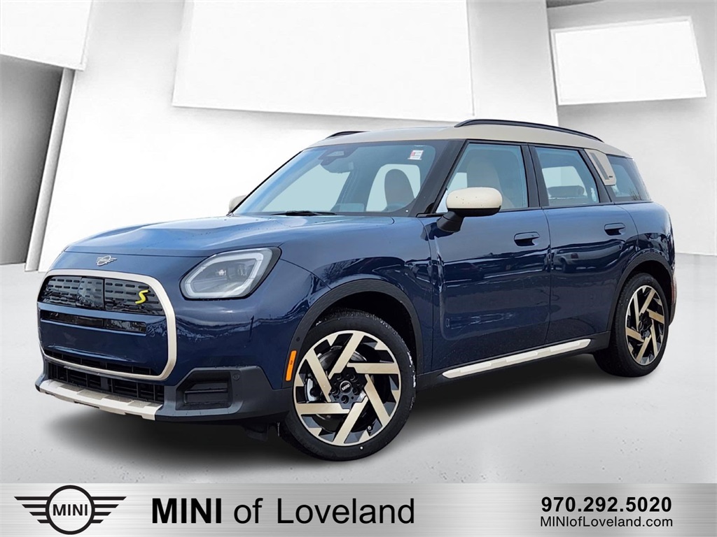 2025 MINI Countryman SE's photo