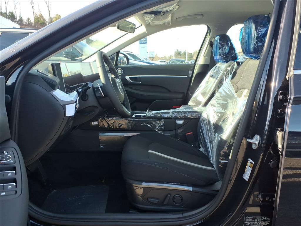 2026 Hyundai Sonata SEL Sport photo 4