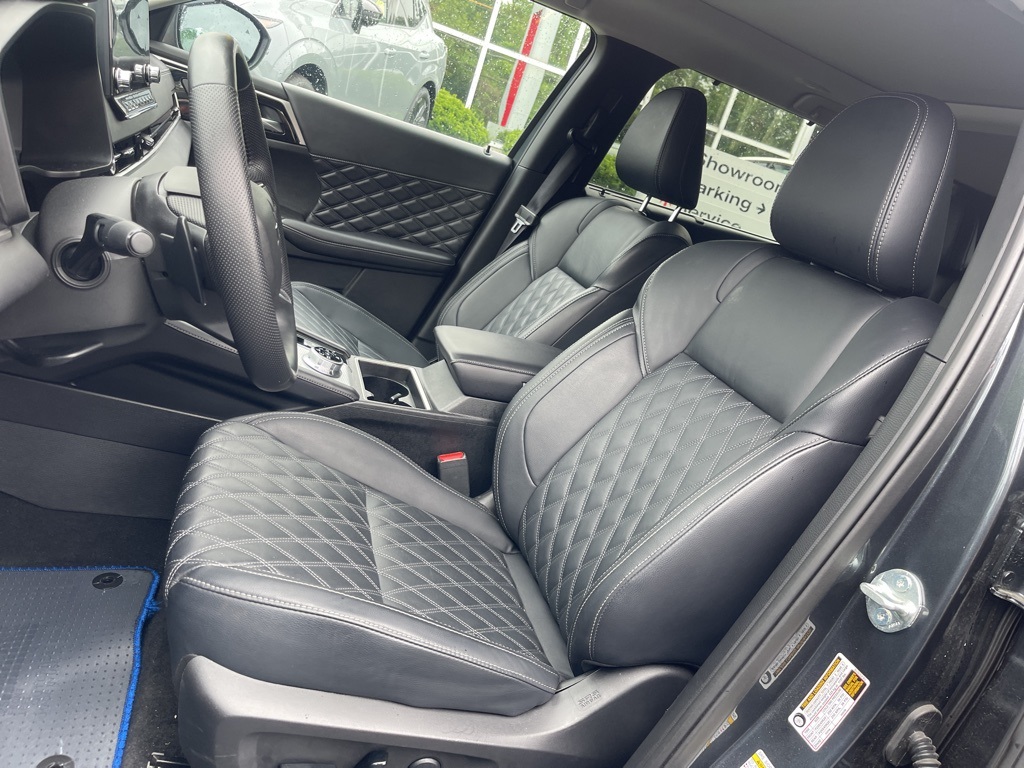 2024 Mitsubishi Outlander PHEV SEL photo 14