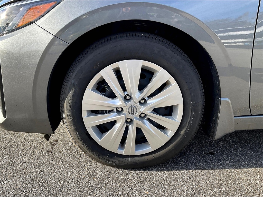 2024 Nissan Sentra S photo 2