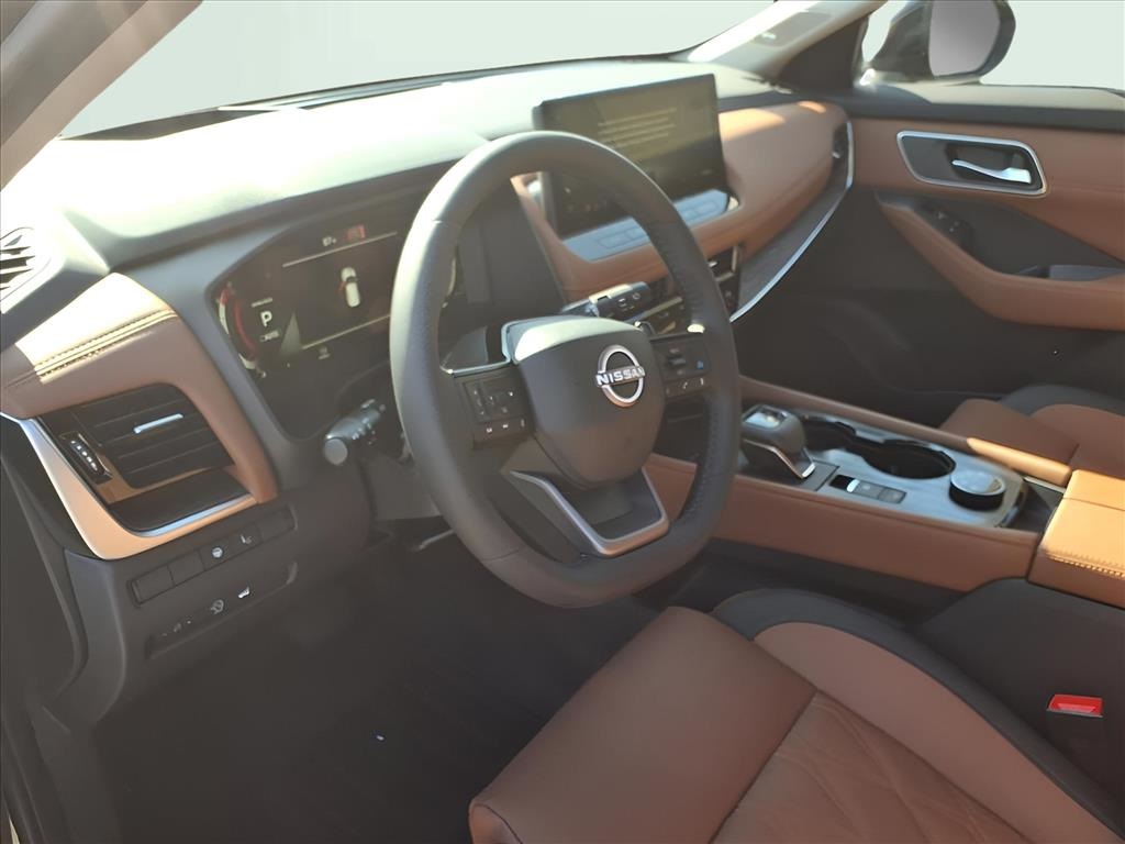 2026 Nissan Rogue Platinum photo 16