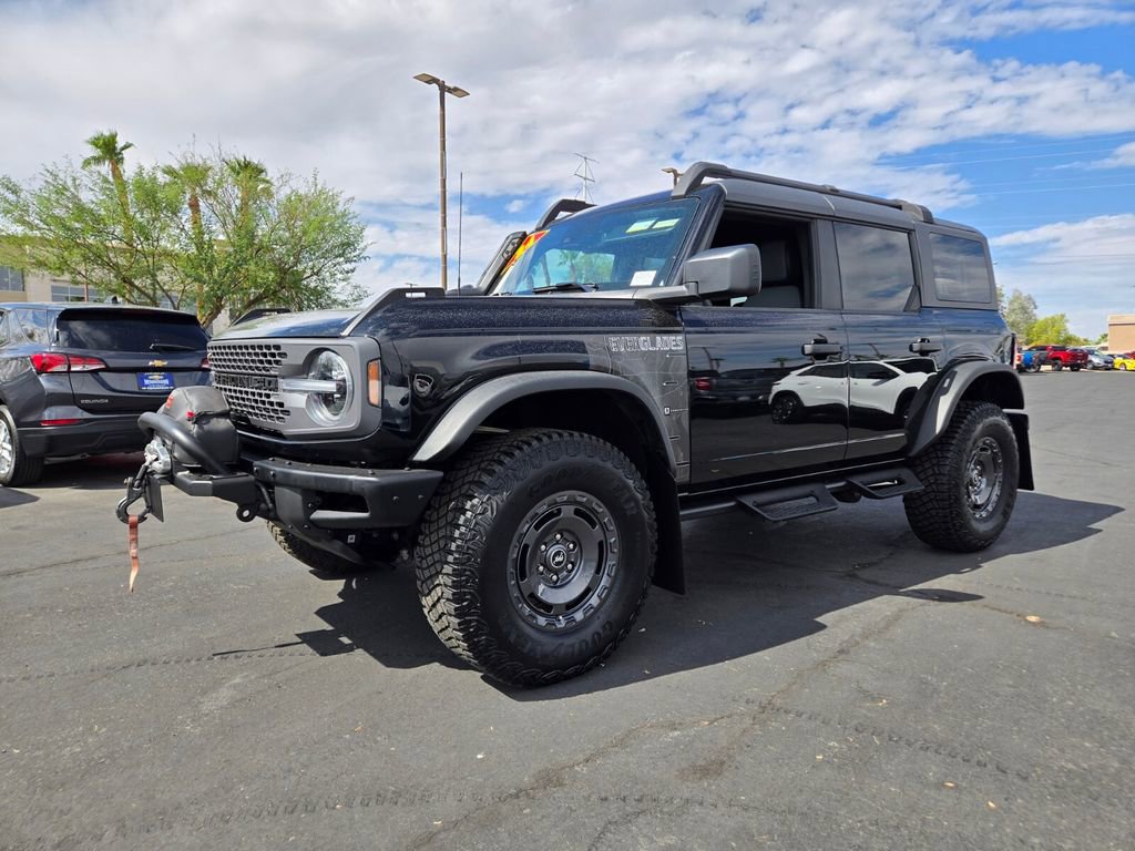 2024 Ford Bronco Everglades photo 2
