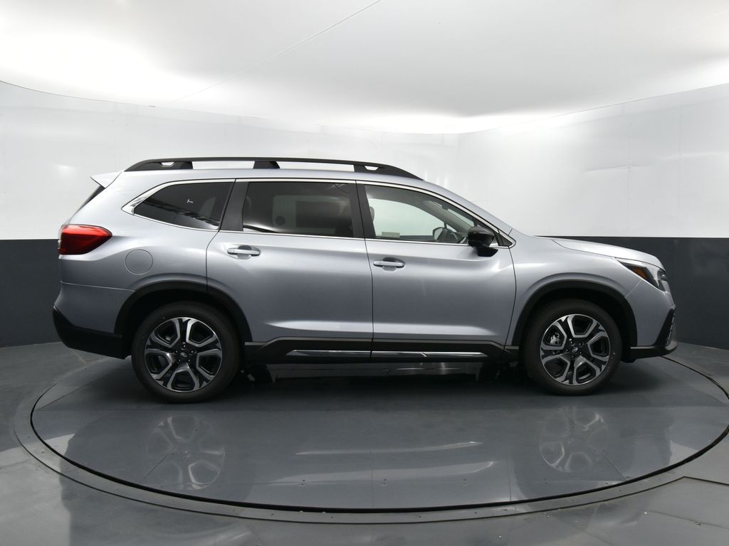 2025 Subaru Ascent Limited photo 36