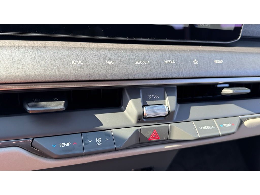 2026 Kia EV9 Wind photo 18