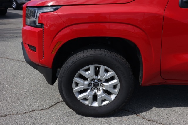 2023 Nissan Frontier SV photo 10