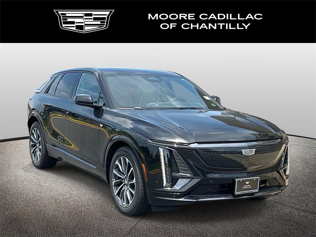 2025 Cadillac LYRIQ Sport 2's photo