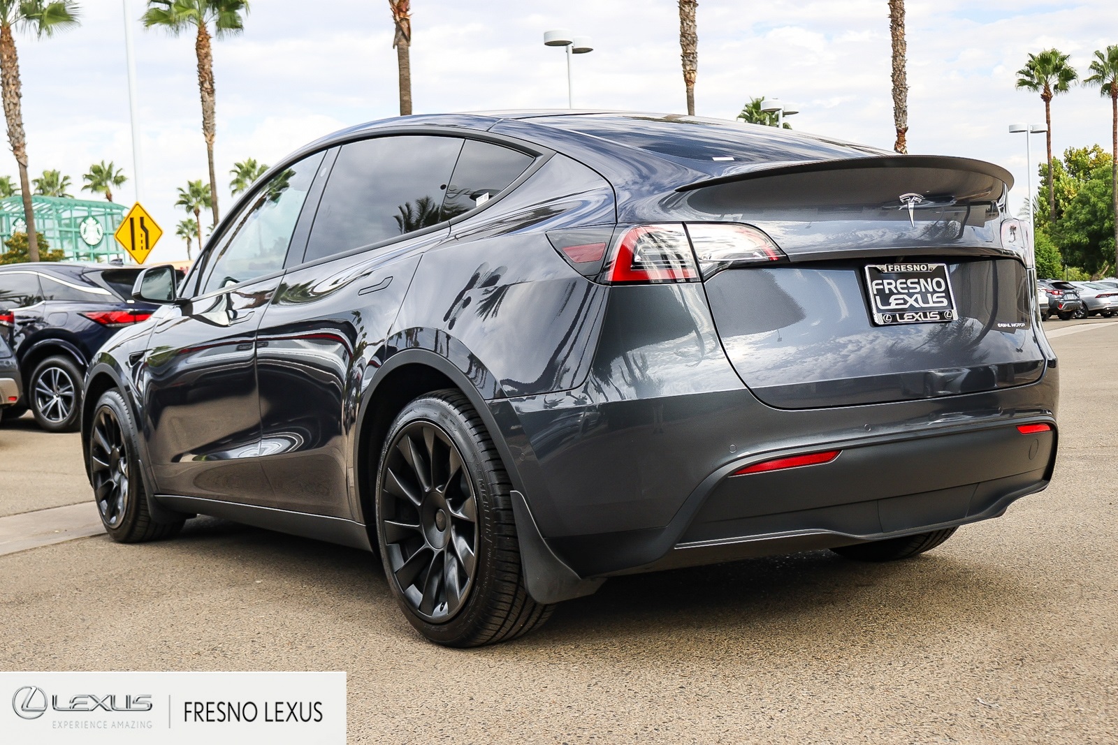 2022 Tesla Model Y Long Range photo 4