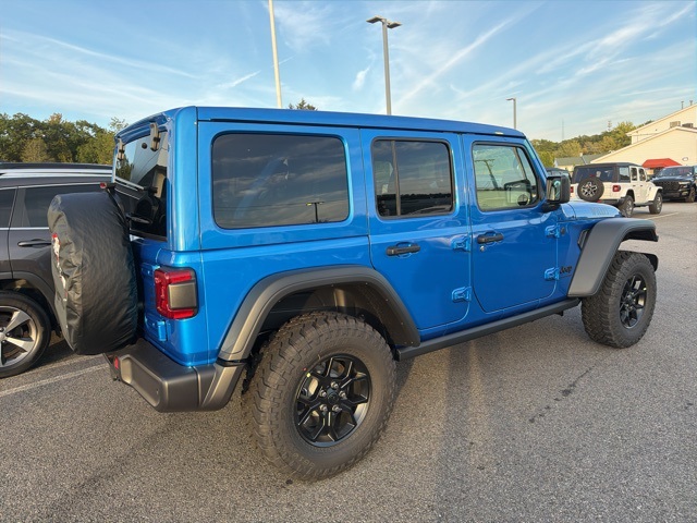 2025 Jeep Wrangler photo 3