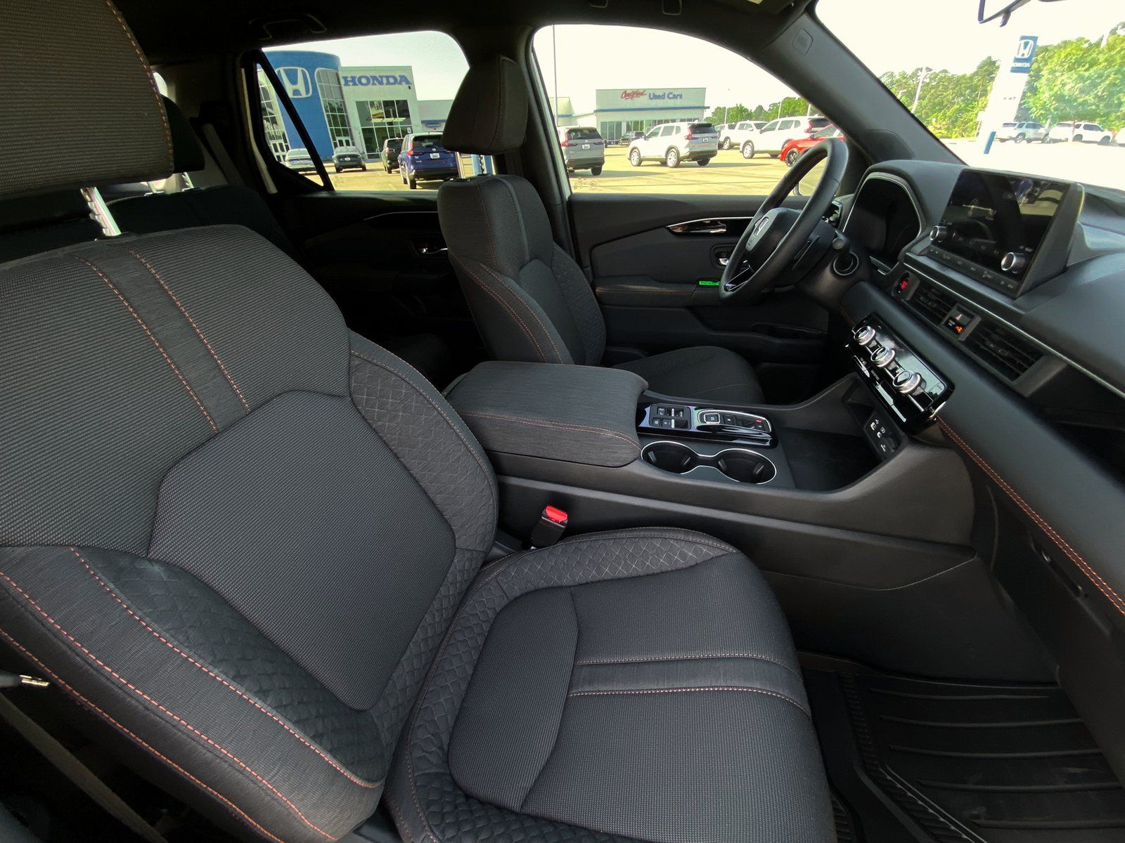 2025 Honda Pilot Sport photo 15