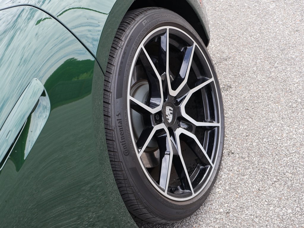 2025 Porsche Taycan 4S photo 32