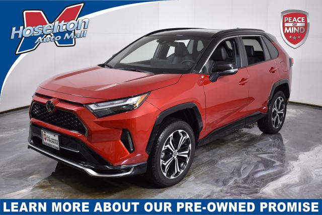 2025 Toyota RAV4 XSE's photo