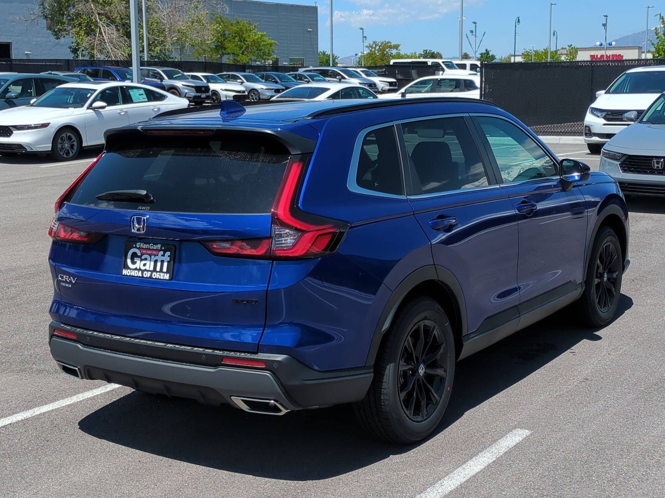 2025 Honda CR-V Hybrid Sport-L photo 3
