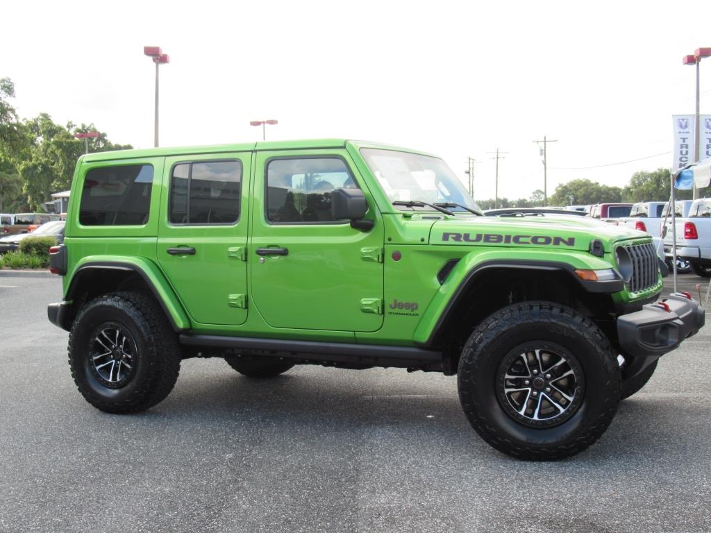 2025 Jeep Wrangler Rubicon photo 2