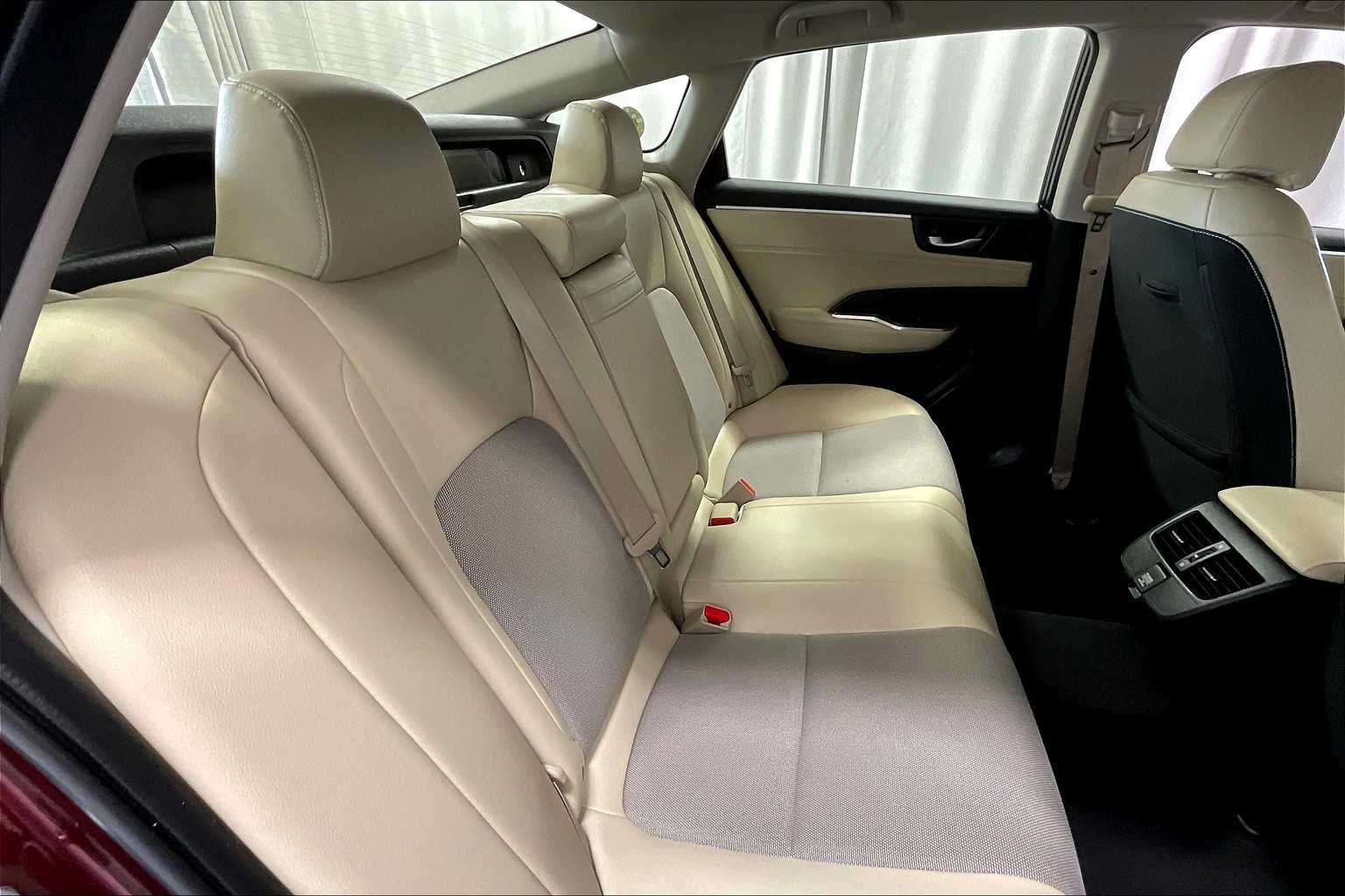 2018 Honda Clarity Plug-In Hybrid photo 14