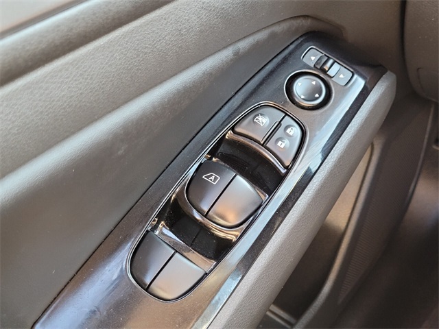 2024 Nissan Altima 2.5 SR photo 25